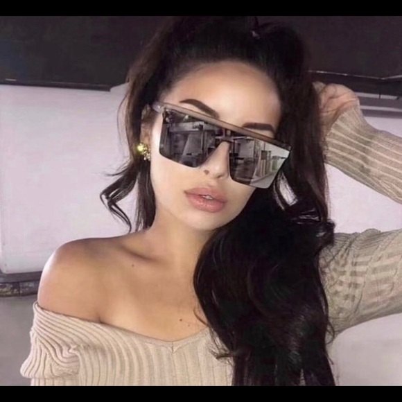 Accessories - Sunglasses